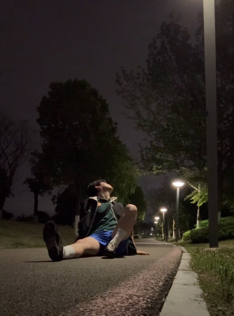 DDDDiego（不回无脸男） tweet media