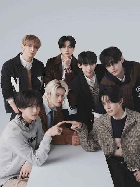 LΞi7 🐈🐈‍⬛🦊🐧🐥🦌🐶 tweet media