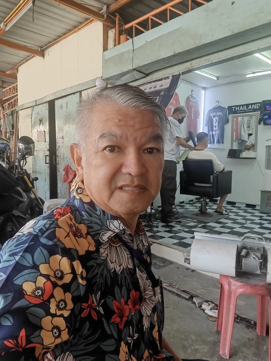 napat tweet media