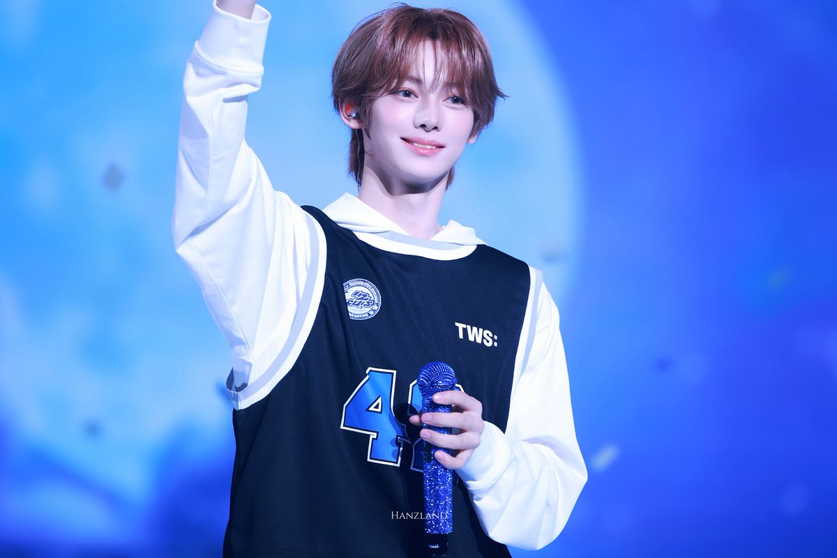 Hanzland tweet media