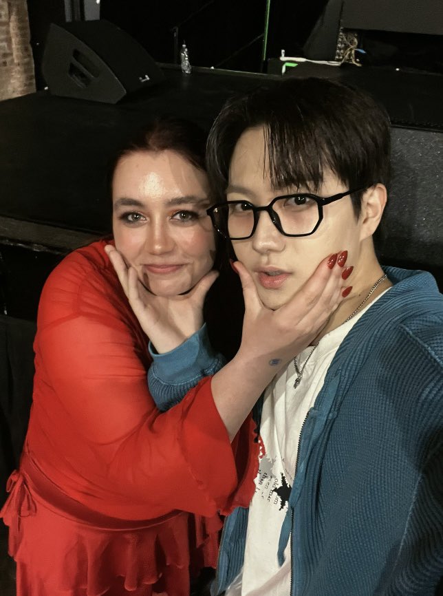 thank you boss man I love you to the moon and back ⏾⋆.˚ 
#SIWOO #SNOWANGEL_Chicago #JUSTB