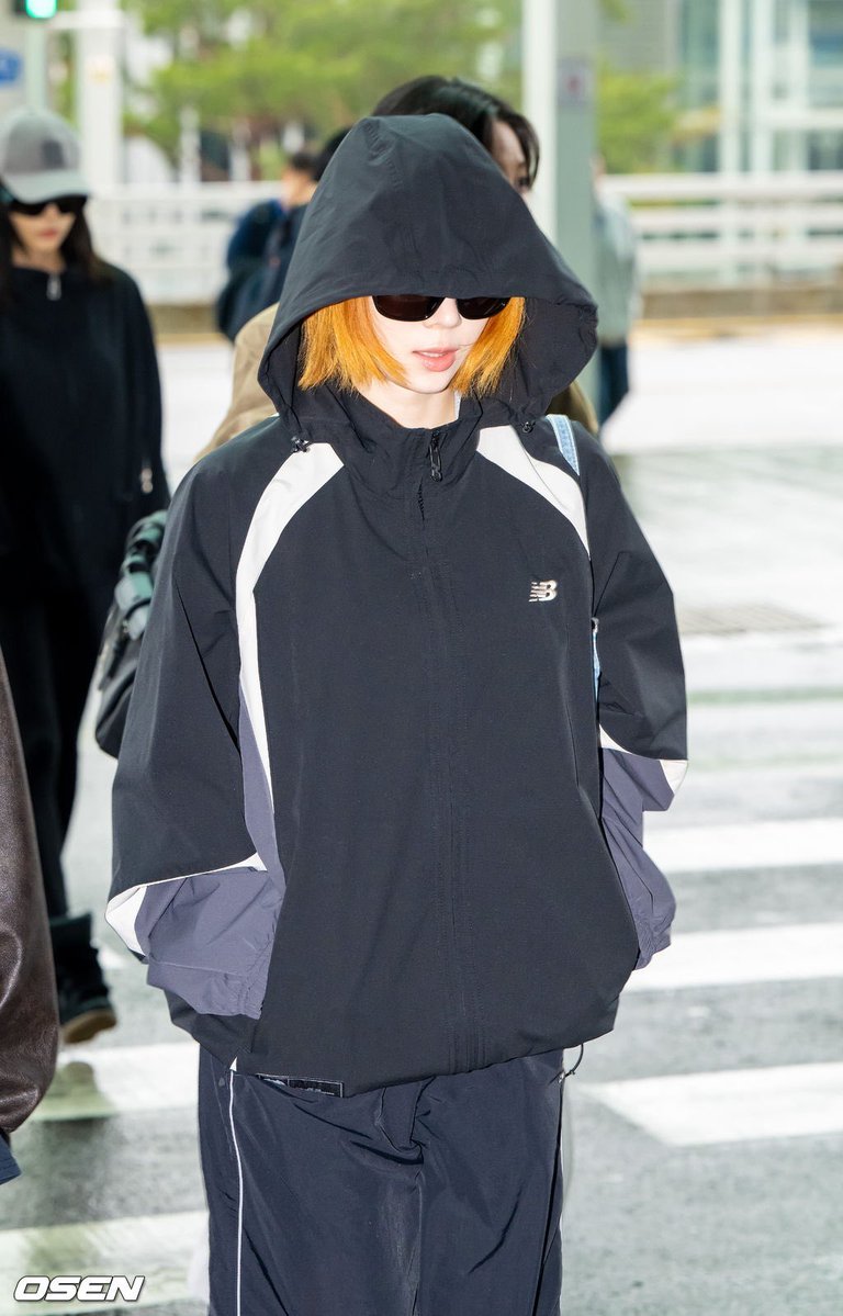 ps. ── 𖤐 tweet media