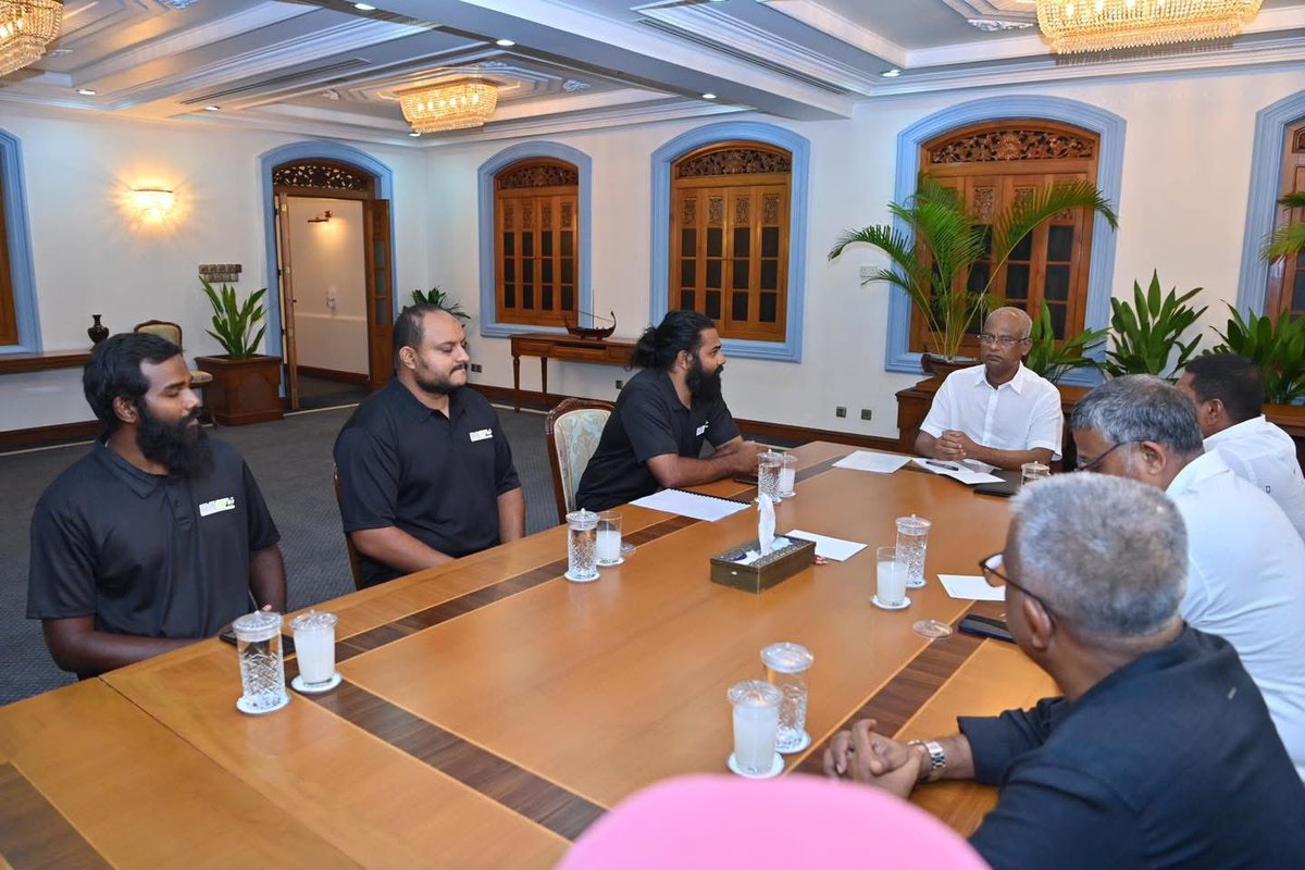 👩🏻‍🎤🧸🌺 tweet media