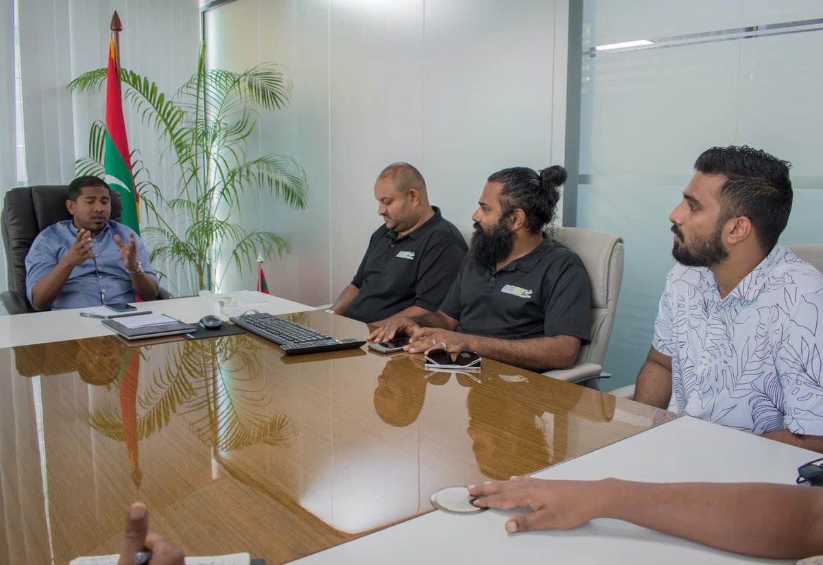 👩🏻‍🎤🧸🌺 tweet media