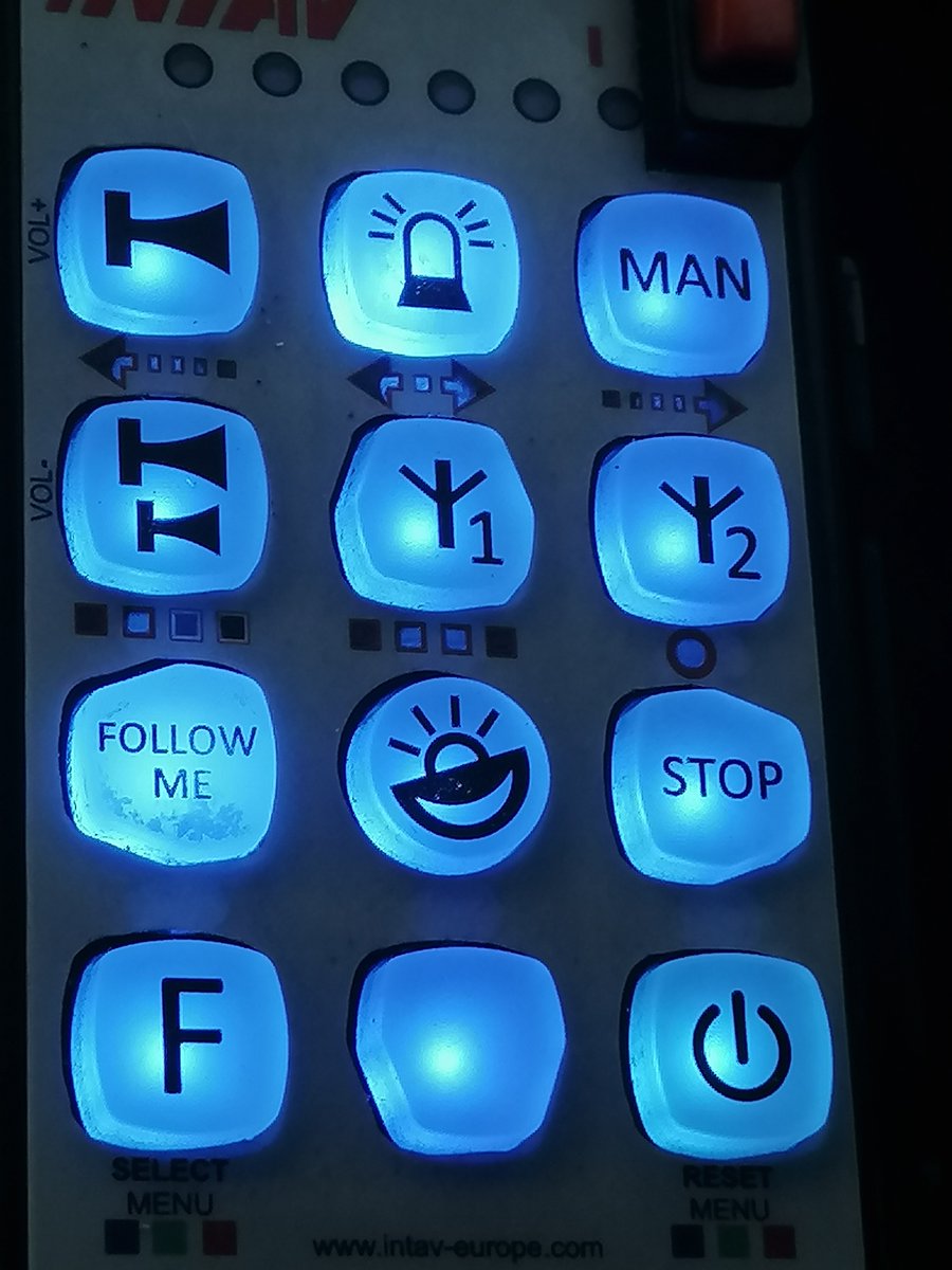 Señaler@s Aeropuertos ✈🚕🖤 tweet media