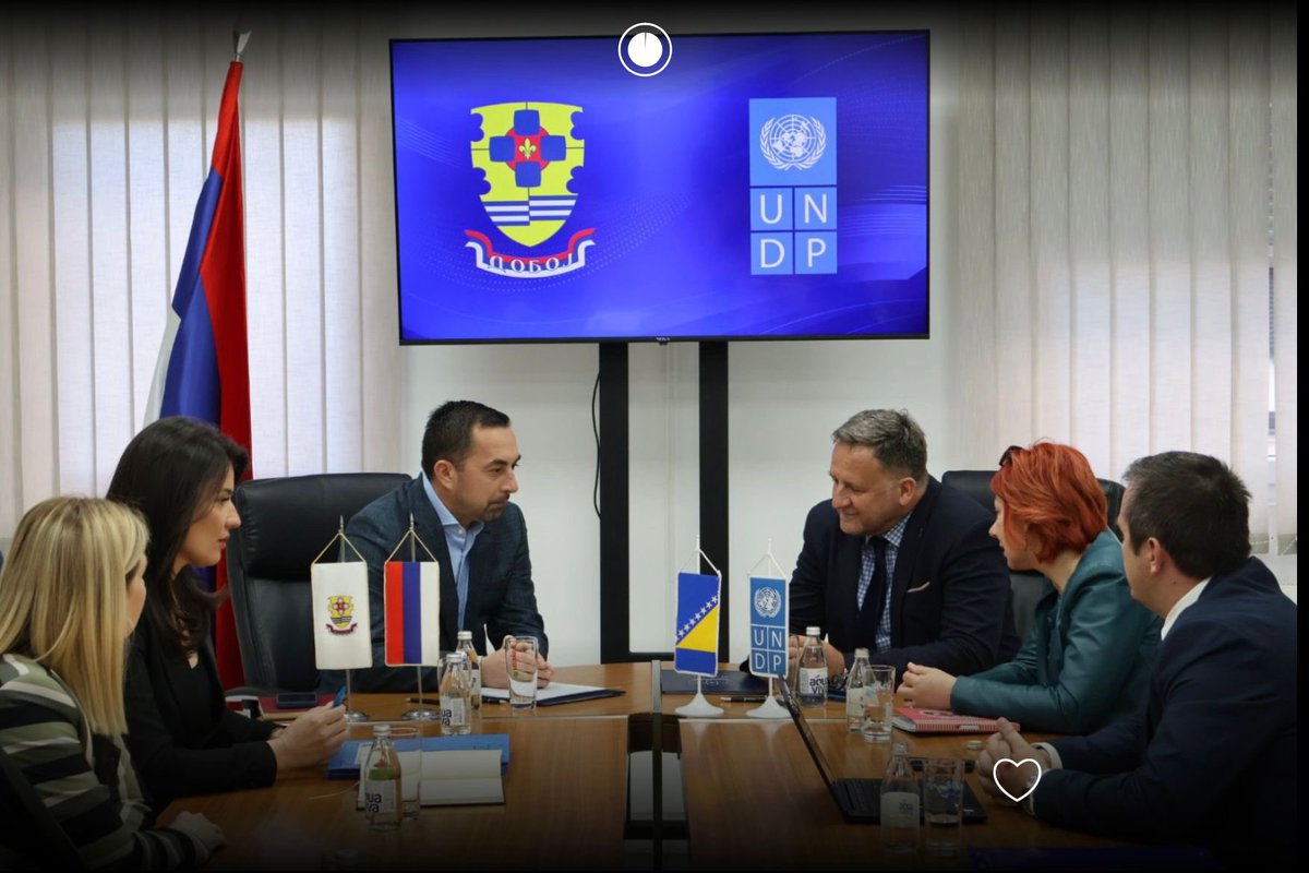 renaudmeyer's tweet photo. Strengthening the partnership btw @Grad_Doboj &amp; @UNDPBiH with projects to retrofitt buildings to improve energy efficiency with @theGCF support. Thanks to Mayor Boris Jerenic &amp; team for a warm welcome &amp; discussion on new collaboration on solid waste management &amp; tourism https://t.co/rl3lOb2rhY