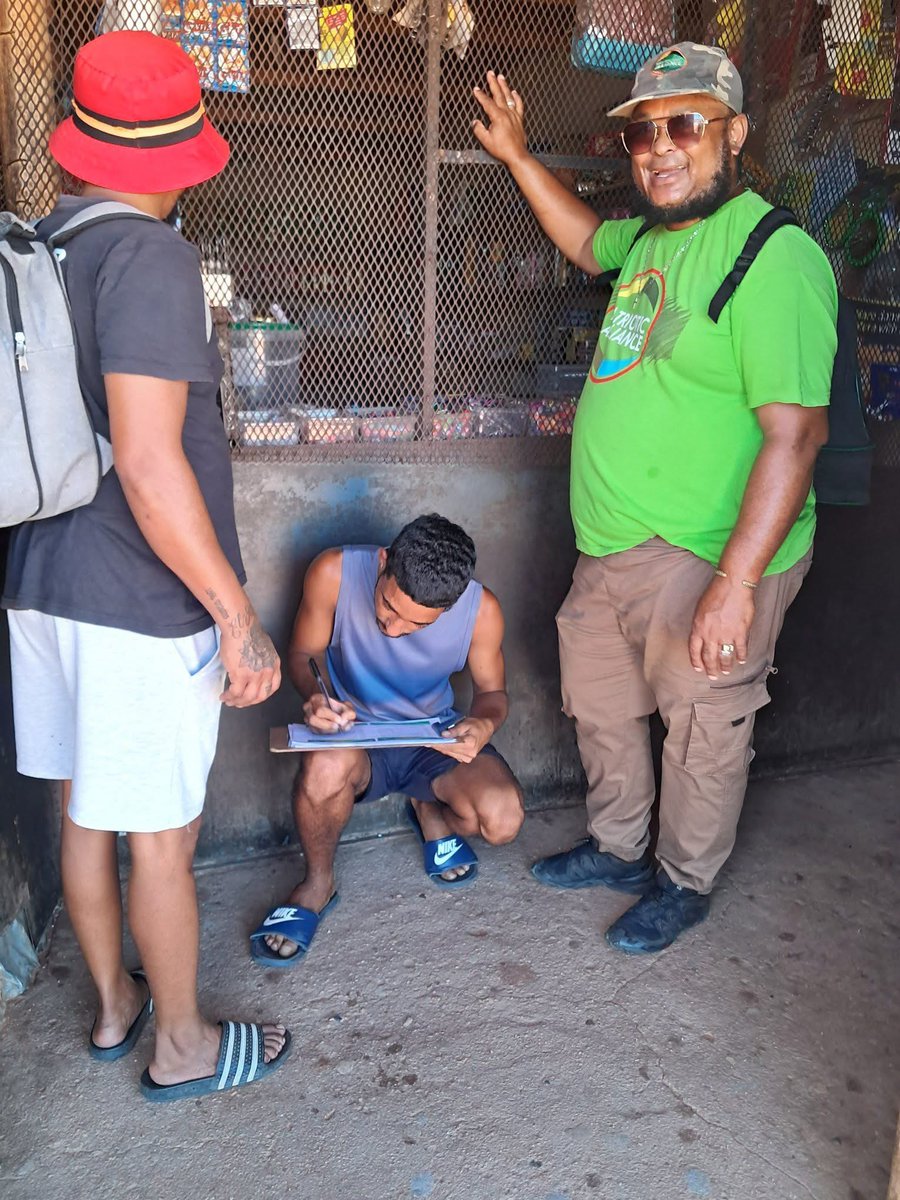 OnsBaizaNie's tweet photo. At the heart of the Patriotic Alliance is reaching our people where they are.
Upington Ward 15. On the ground. Signing up the future. π
#OnsBaizaNie #Vision2026 https://t.co/XiY2nENISS