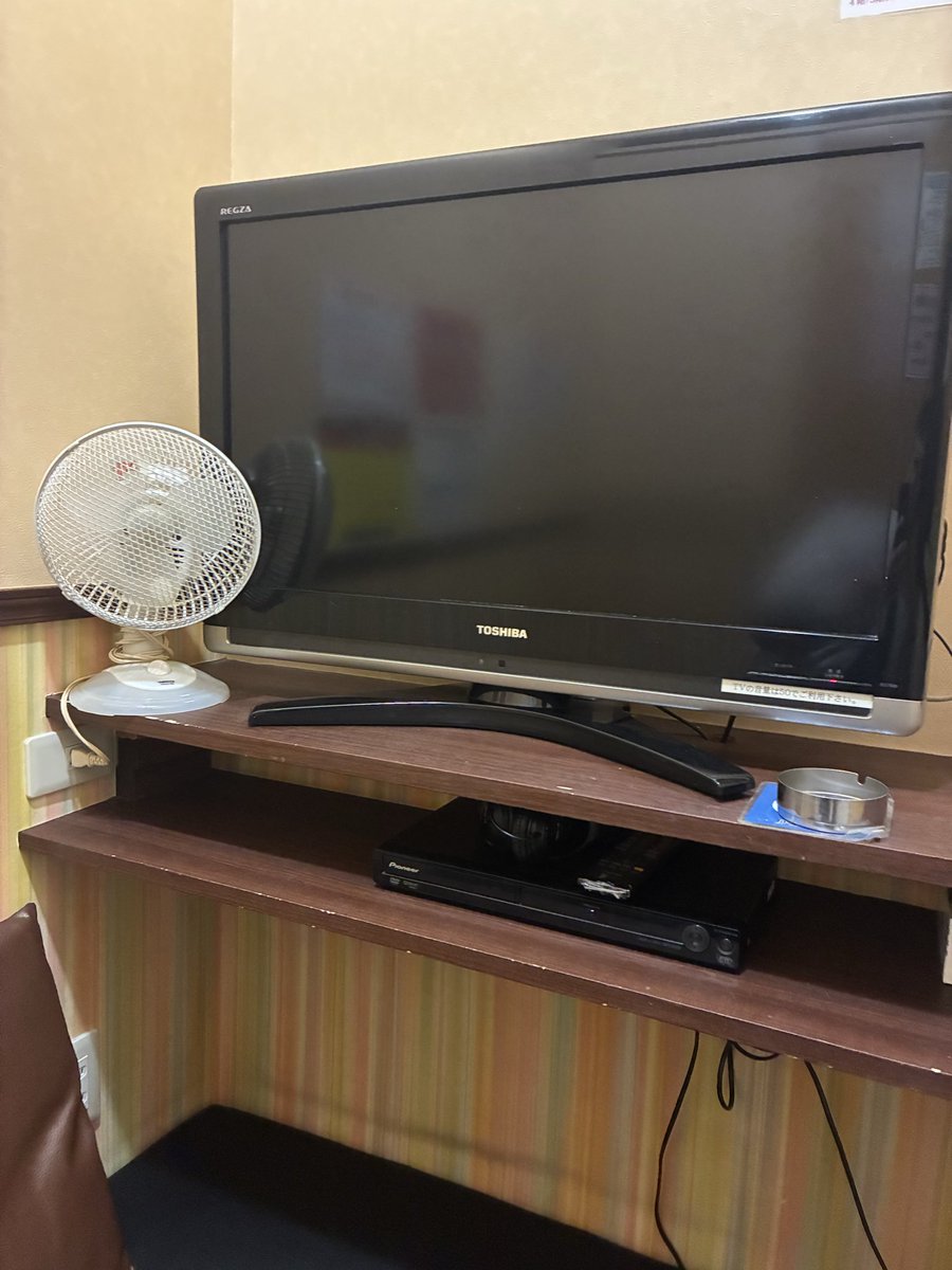 r_ajbr's tweet photo. 道に迷った… https://t.co/wKiCl0ou5H