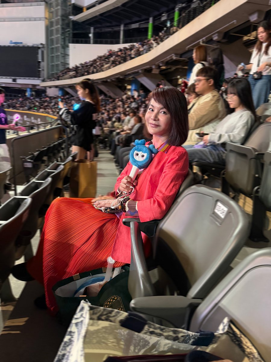 lydia黃燕玲 tweet media