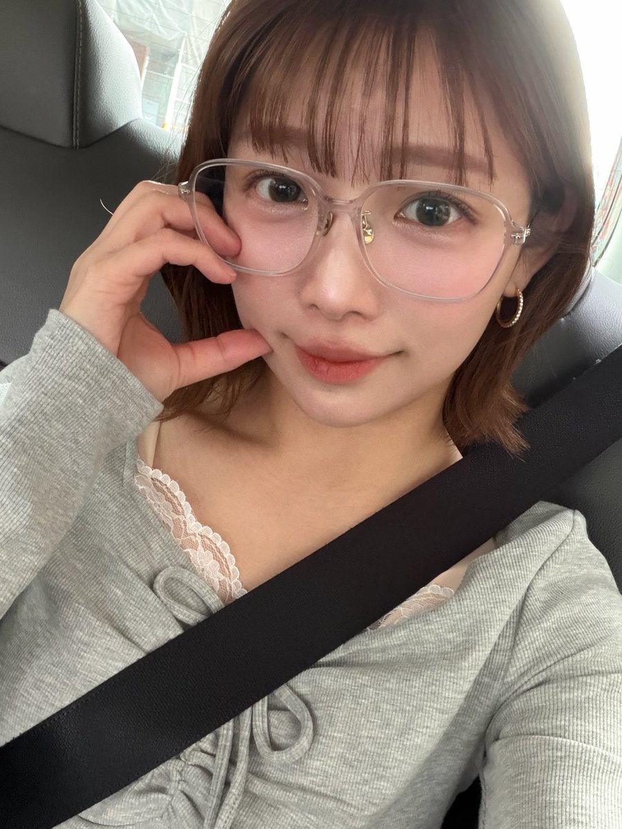 紗倉まな tweet media