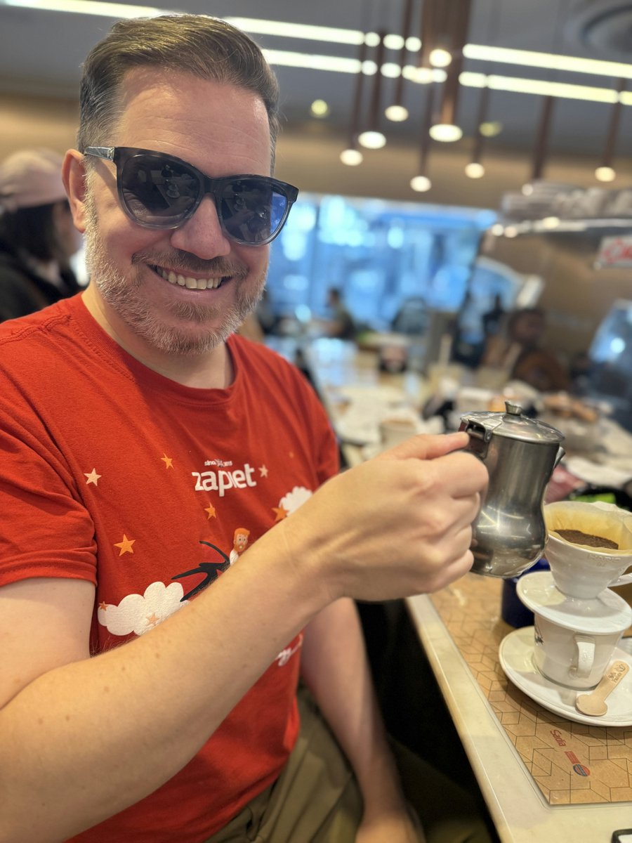 cargix1's tweet photo. #TBT Enjoying a perfect coffee moment in style โ๐
#CoffeeLovers #PerfectBrew #CoffeeTime #StyleInspiration #MorningRituals https://t.co/okKTby01Cd