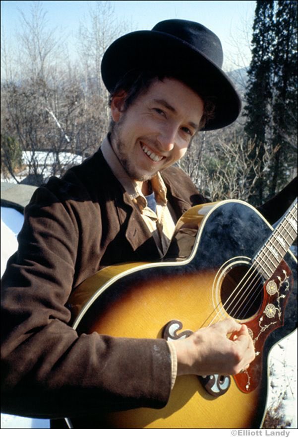 kennylanglea's tweet image. Happy Birthday to Nashville Skyline. Album released this day in 1969 by Bob Dylan. It displayed an immersion into country music. It also introduced surprised fans and critics to a radically new singing voice from Dylan. It made No.1 in the UK. #BobDylan  #Dylan
