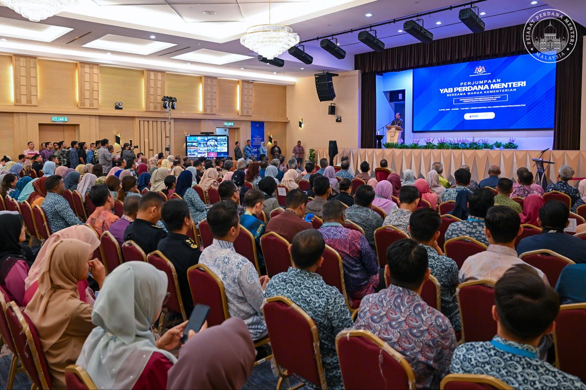 Anwar Ibrahim tweet media