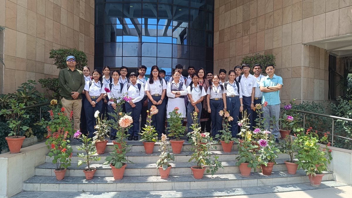 NIPGRsocial's tweet photo. On April 8, 2026, we hosted Class XI students from Bharatiya Vidya Bhavan’s Mehta Vidyalaya, New Delhi, at #NIPGR. The outreach session featured interactive lectures &amp; a guided tour of research facilities and campus.
@rajesh_gokhale @DBTIndia @BricDbt @NCBishtNIPGR @apslab_nipgr https://t.co/alh1qZhfRh