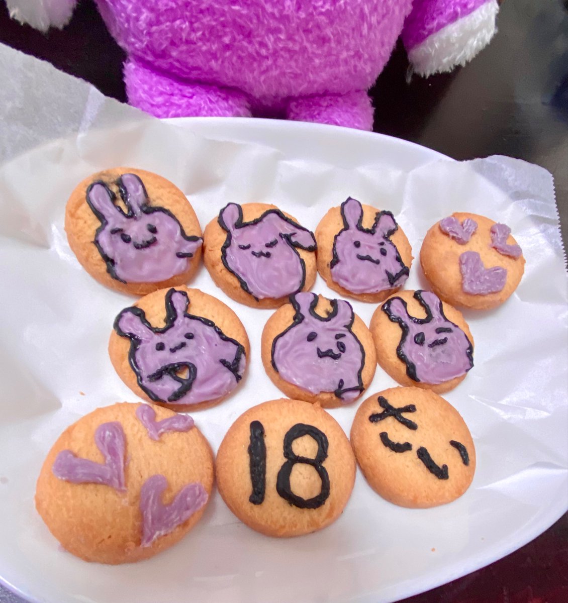 kupurasannsuki's tweet photo. #もりうさ #moriusa #なーくん
なんと、誕生日クッキーと化したもりうさ https://t.co/hl2yqP4WQ7