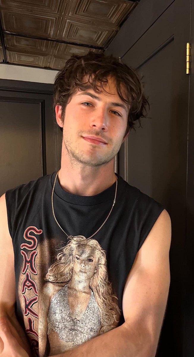 g 💋🪩 tweet media