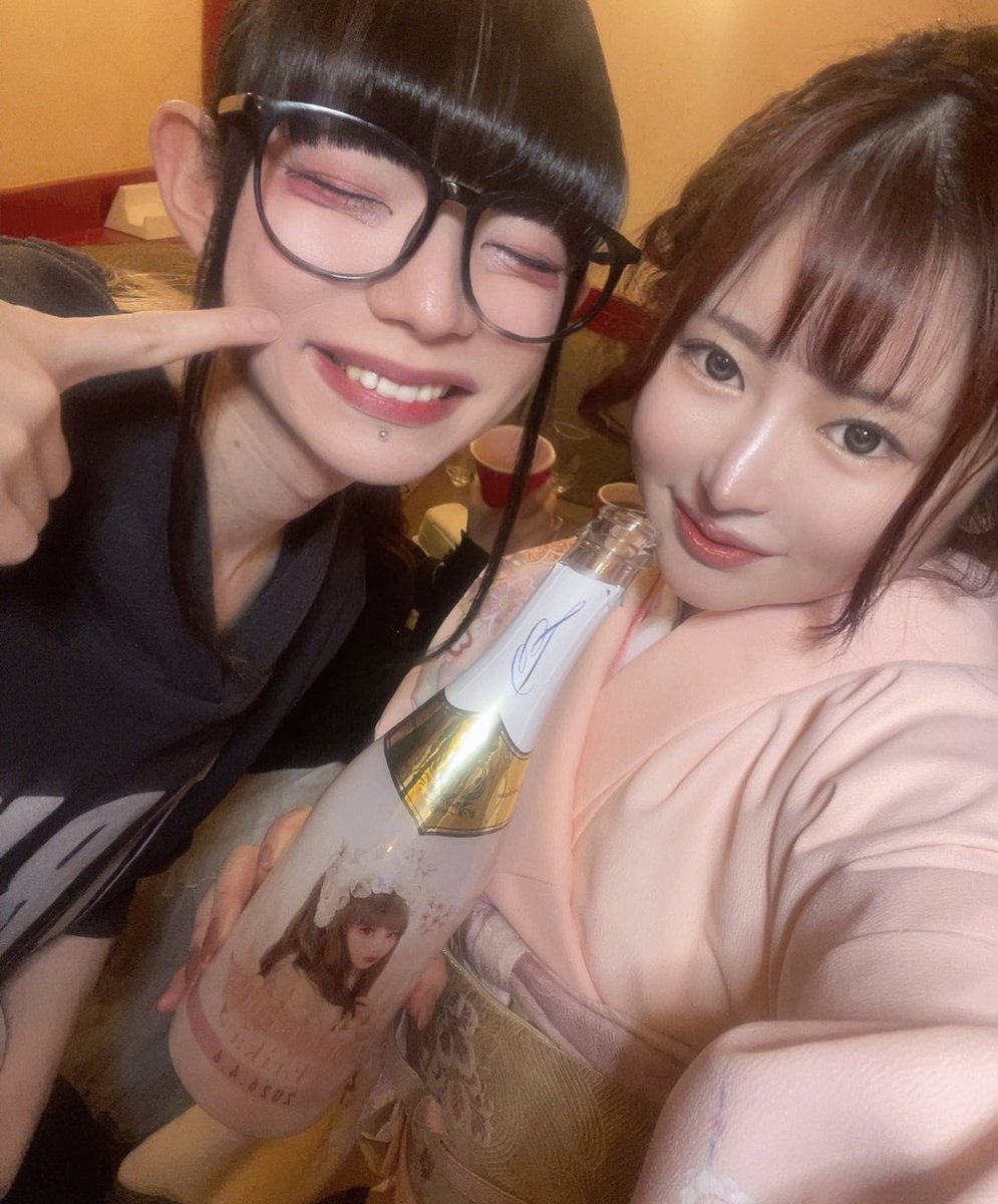 えりか\( ¨̮ 4月8･11日BDイベ tweet media