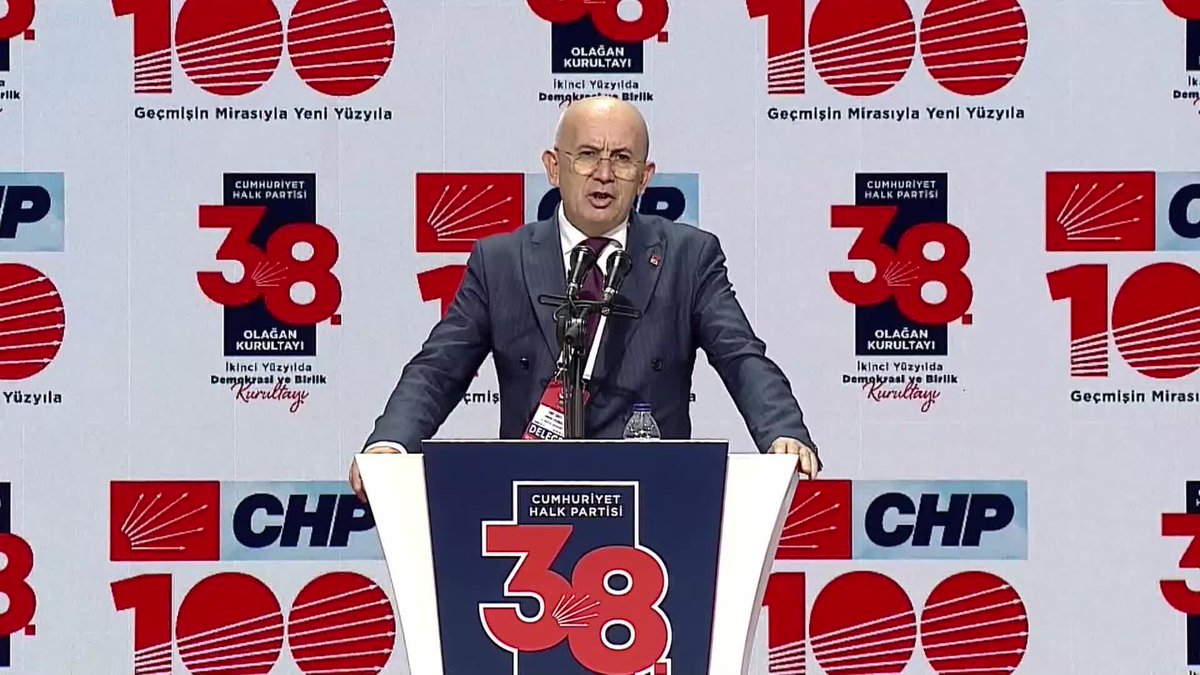 CHP Ankara İl Başkanı Ümit Erkol, İzmir’de yürütülen ve Tunç Soyer’in de tutuklandığı kooperatif yolsuzluğu soruşturması kapsamında gözaltına alındı.