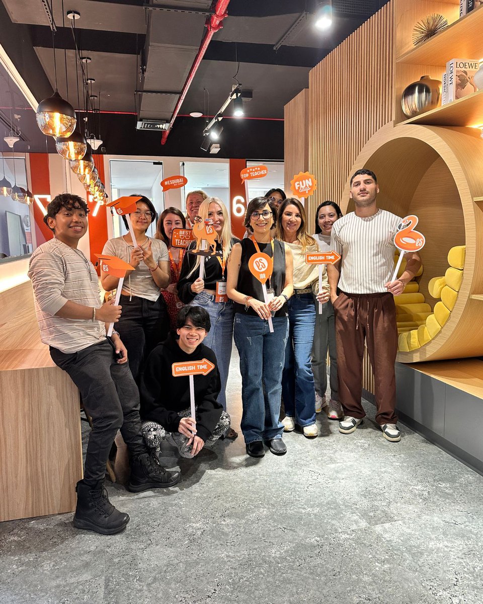 es_world_'s tweet photo. Our students made the most of the moment with fun props and even better energy 🧡✨

#ESWorld #JBRStudents #LearnEnglish #Dubai #ESDubai https://t.co/5HEMqcJxdV