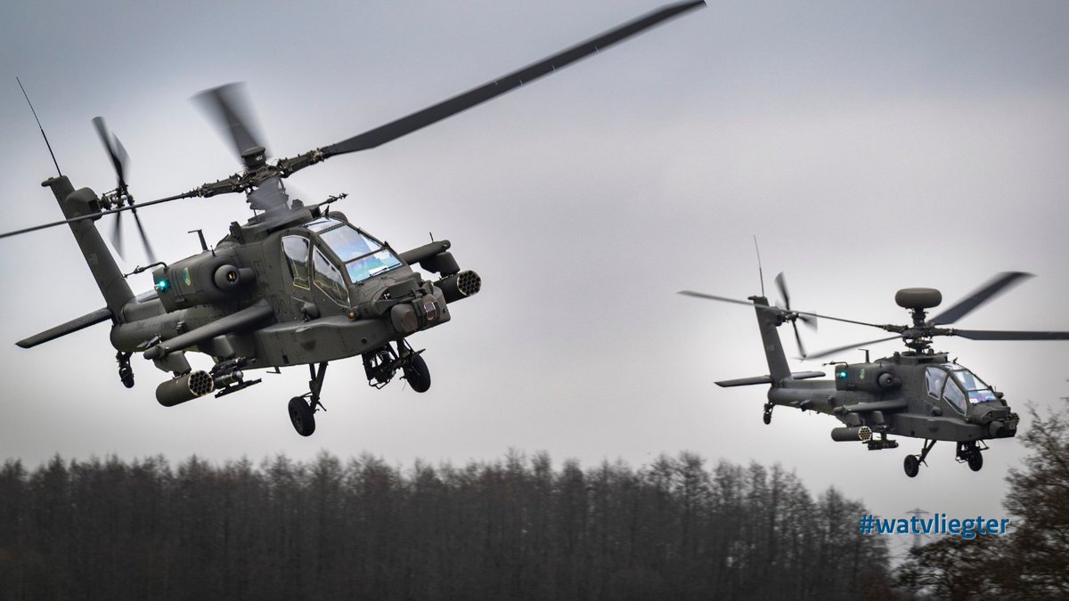 dhcluchtmacht's tweet image. Vanmiddag maakt de bemanning van een #Apache gevechtshelikopter en een transporthelikopter buitenlandingen in de @gemeentealtena. Bij een buitenlanding wordt het landen op een niet-militaire landingslocatie beoefend. #watvliegter