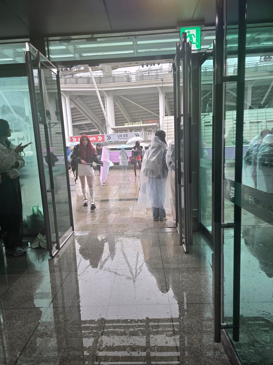 𝑲𝒂𝒕𝒆.𝒄𝒂𝒄𝒂 tweet media