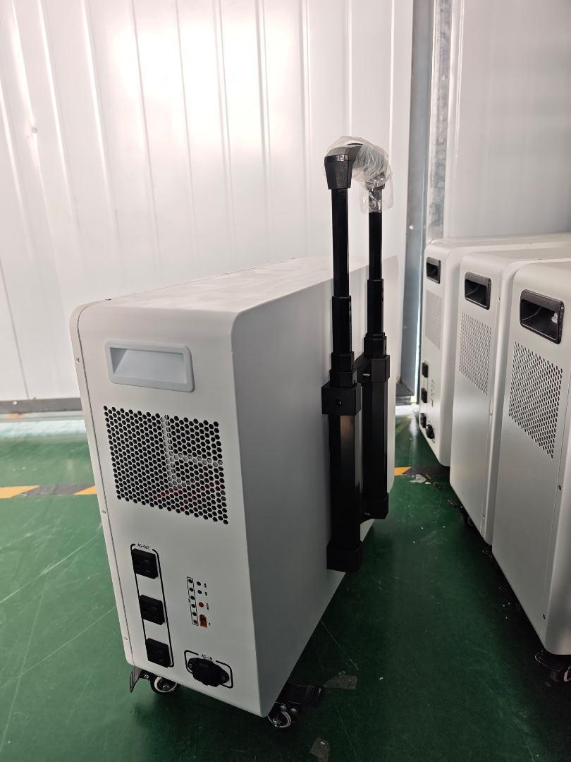 Qinlu_energy's tweet image. Premium industrial energy storage solutions, engineered for reliability.
Our compact, high-performance units deliver consistent power for commercial and industrial operations, built to last.
#EnergyStorage #BESS #IndustrialPower #CleanEnergy  #ChinaManufacturer #RenewableEnergy