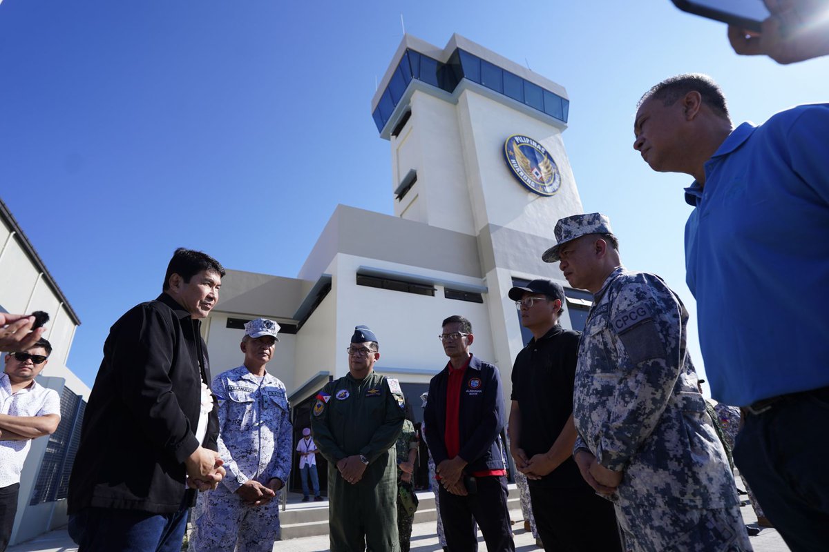 cely bueno tweet media