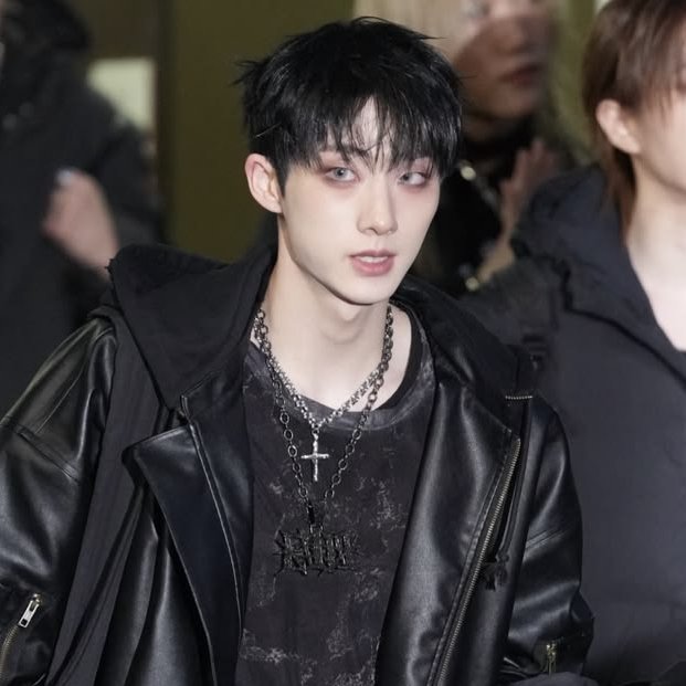 erica⚡️ tweet media