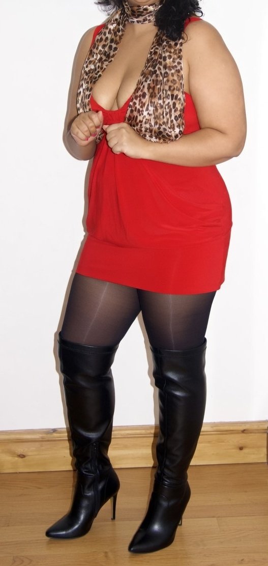 Slutty Ms B tweet media