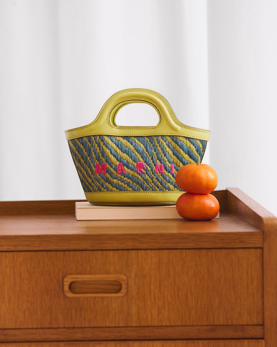 marniofficial's tweet image. Color moves in waves.

Discover the Spring Summer 2026 Tropicalia bag online and in Marni boutiques.

Photographer:  Alessandro Messina
#Marni