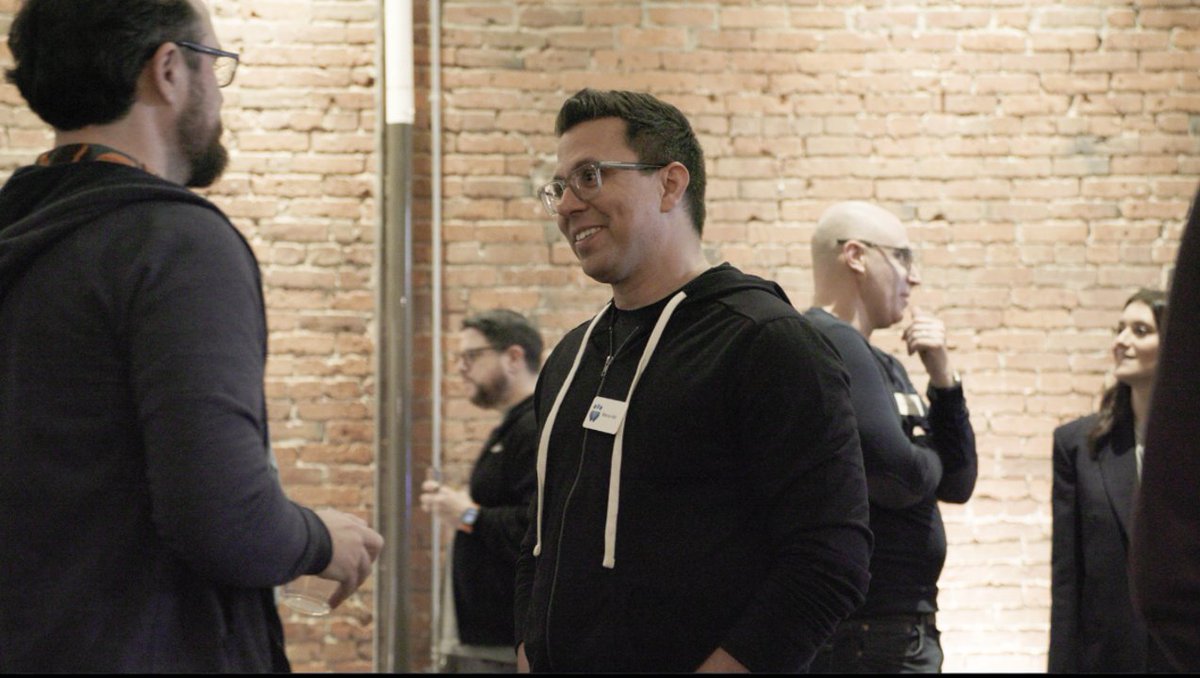 MrTbone_se's tweet photo. 🥩🥩Mr T-Bone tip!🥩🥩[New blog from Microsoft]
Guess what? Windows Insiders meetups are BACK! 🎉 Ready to connect, share, and geek out together? Check the details and join in the fun!

#TechTalk #Community #MVPBuzz #Windows #WindowsBlog https://t.co/1iipkb407A