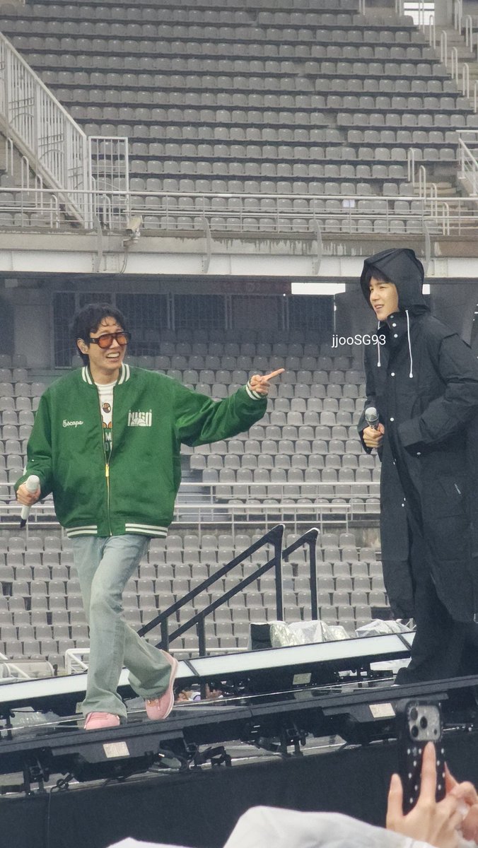 REST 쮸슈가🫧 tweet media