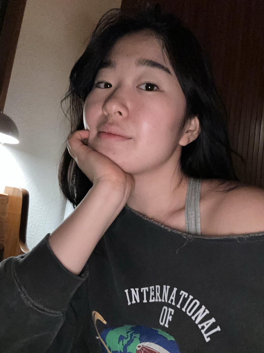 Min Seon tweet media