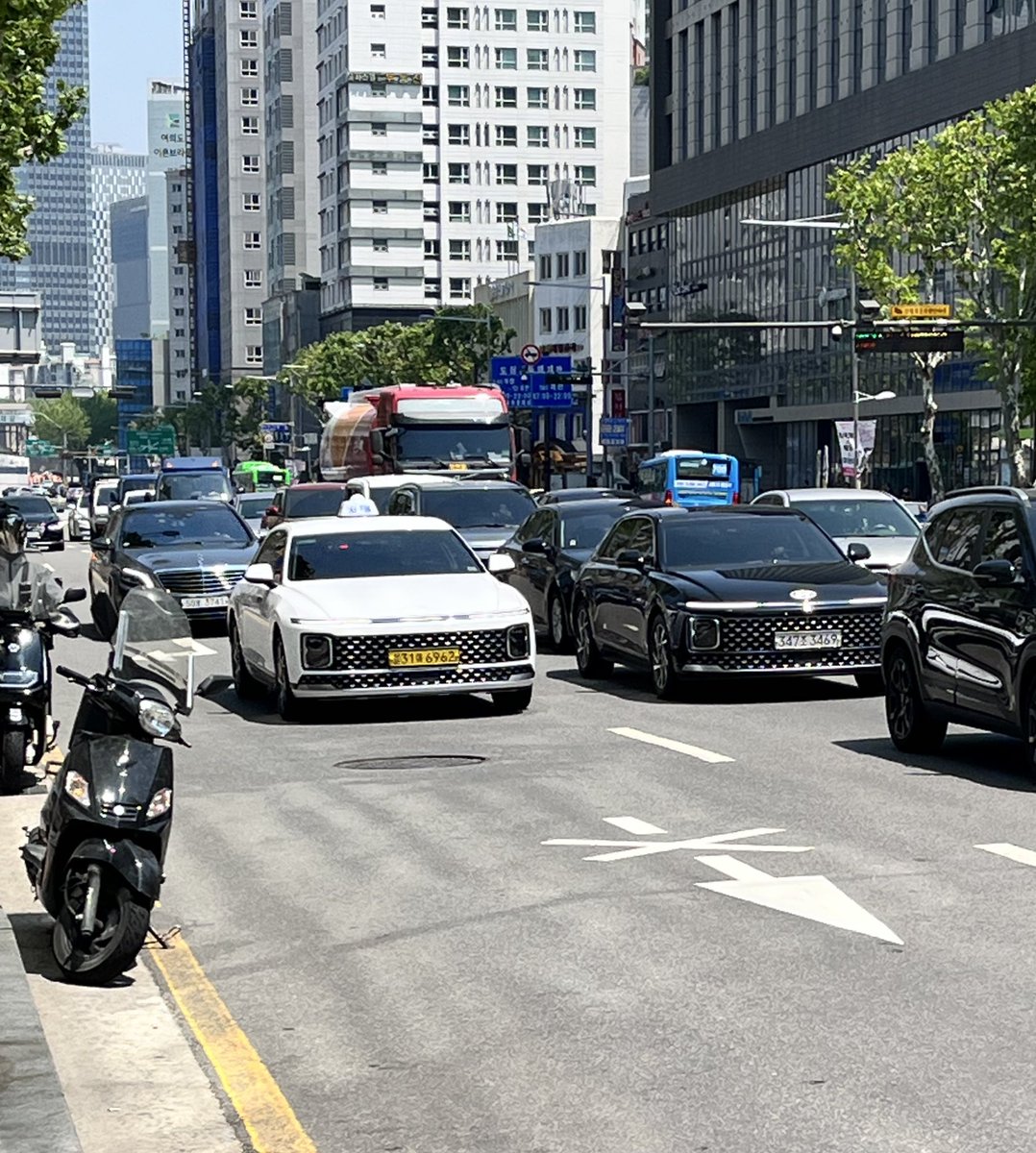 Taban yiyen Buffett tweet media