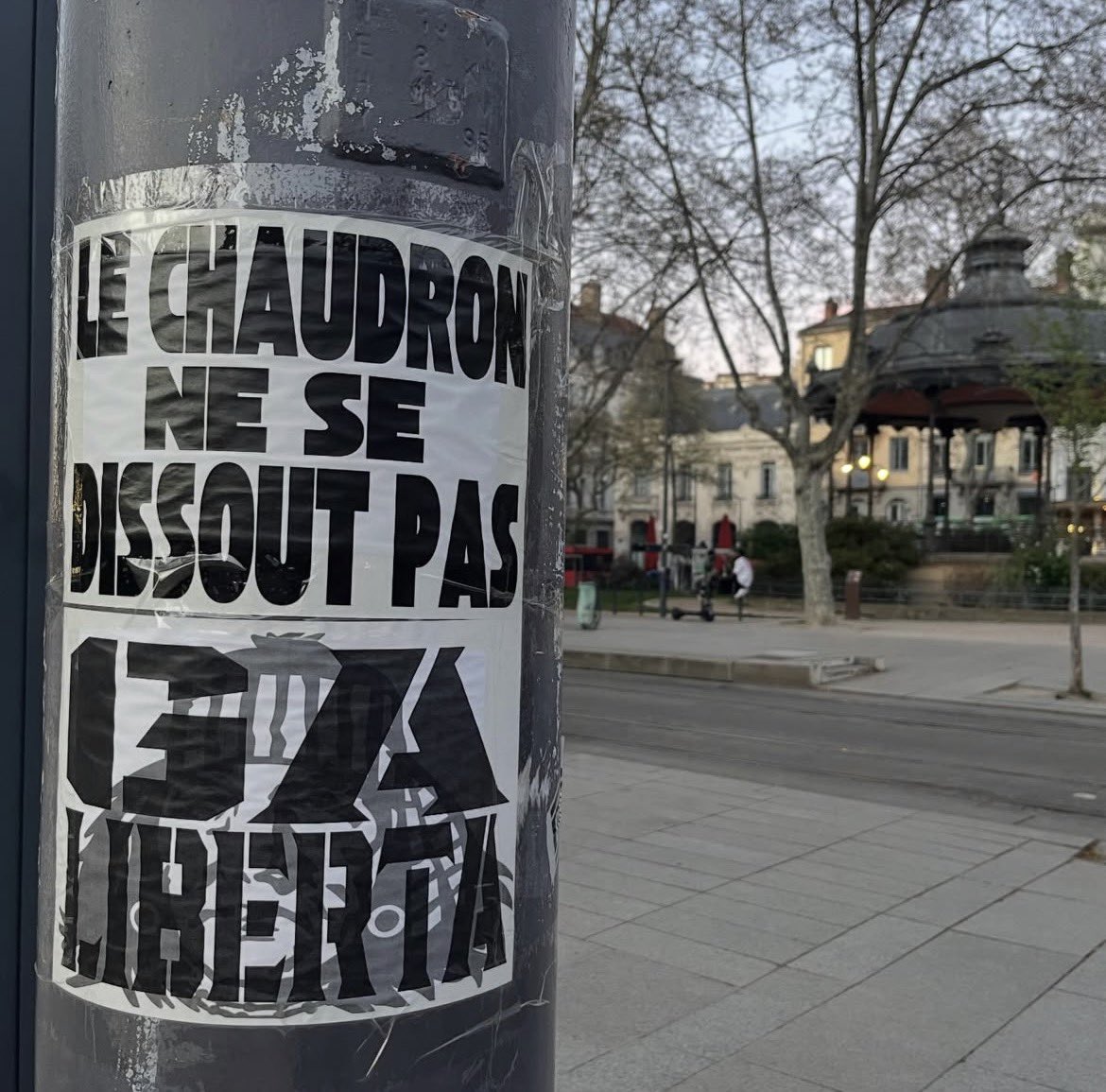 ArexMaths's tweet photo. LE CHAUDRON NE SE DISSOUT PAS ! https://t.co/QqNTDGZ2dA