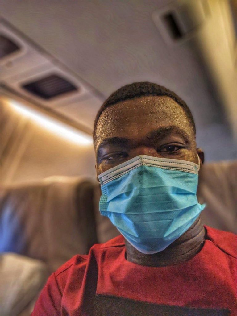 kwaheshima's tweet image. TAARIFA
kutokana na kupanda kwa bei ya mafuta imeniradhimu nipande ndege mwanza -Dar kukamilisha dili, kwa mara ya kwanza napanda ndege kwenda dar nimezoea kukanyaga harrier yangu chapu naingia. sema sijawai kuogopa namna hii nahisi kama ndege inaeza dondoka mda wowote 🤔 #hello