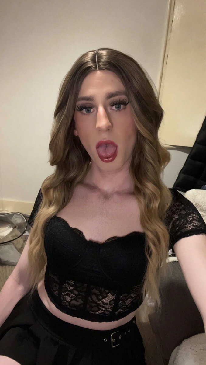 Tasha_2000xx's tweet photo. Hotel meets today😈

ready to catch every last drop of cum on my sissy tounge🤤🥵 https://t.co/09Bq3BvnUc