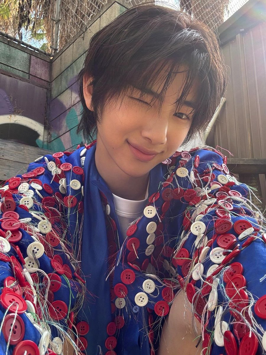 주훈 얼굴 tweet media