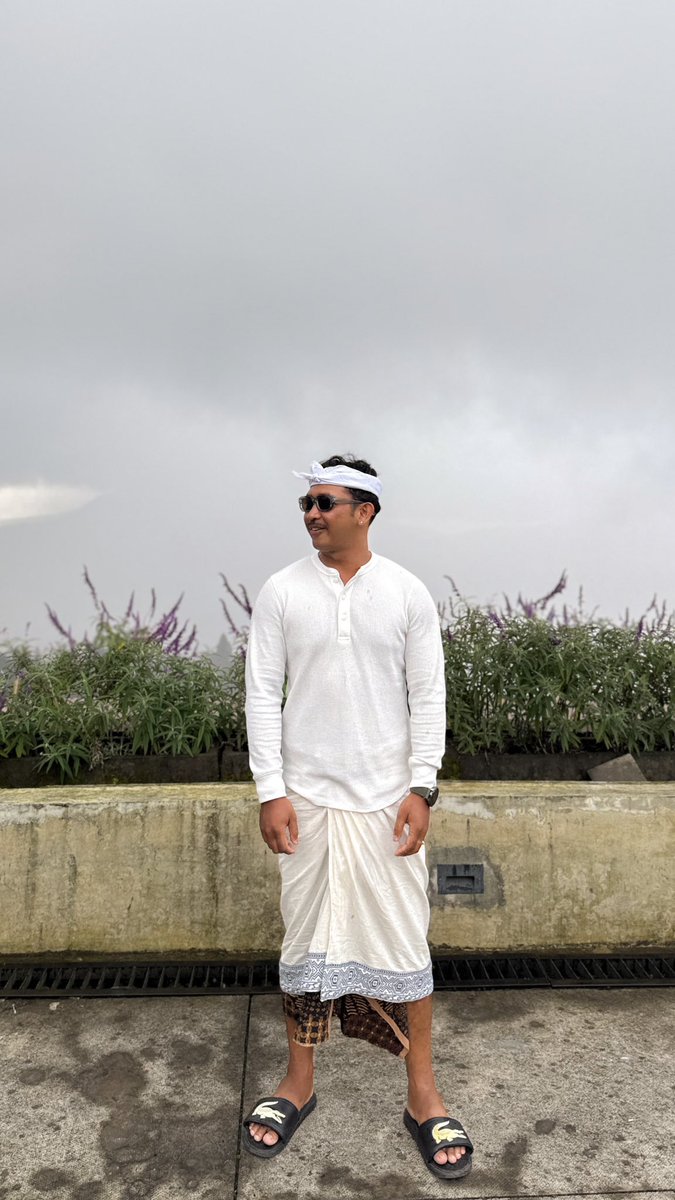 W A Y A N tweet media