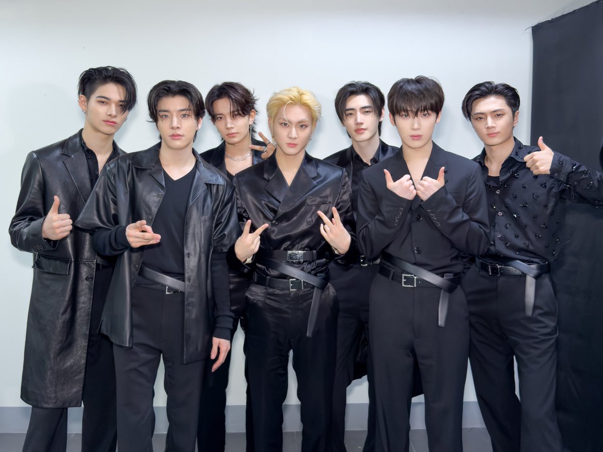 bella 𐙚 tweet media