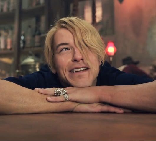 𝐒𝐀𝐍𝐉𝐈. tweet media