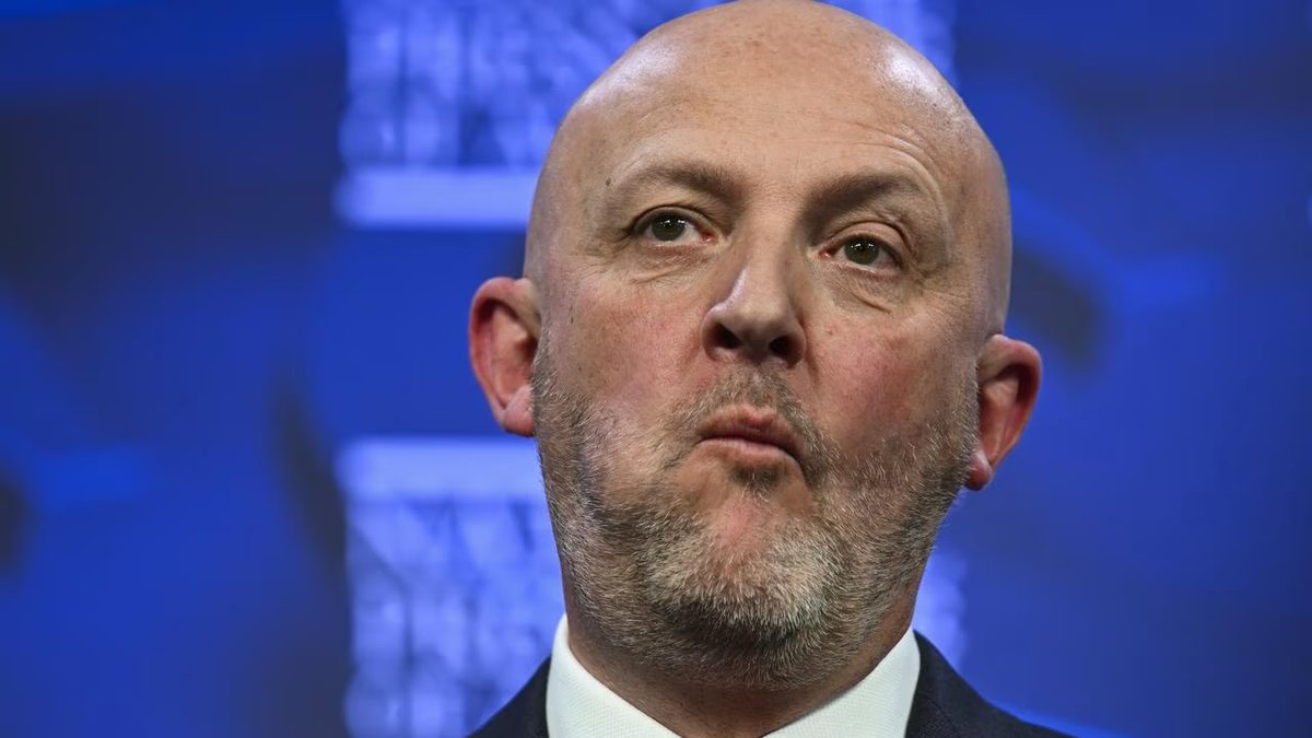 Peter Cronau tweet media