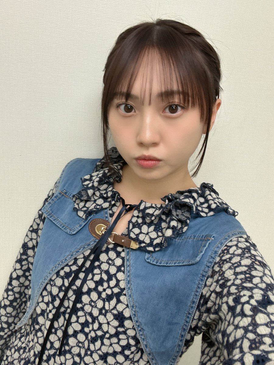 yuriaaa_peace's tweet photo. #あす卒2026

本日もありがとうございました！

あっという間に残り3日、5公演です！
明日明後日はマチソワ続きますので週末観劇にぜひ🫶

自撮りしてたら走り込んできた可愛い子🤍

https://t.co/TwiJ68oY6H https://t.co/im6mT6BQUi