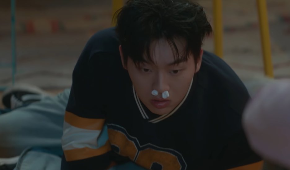 이스 tweet media