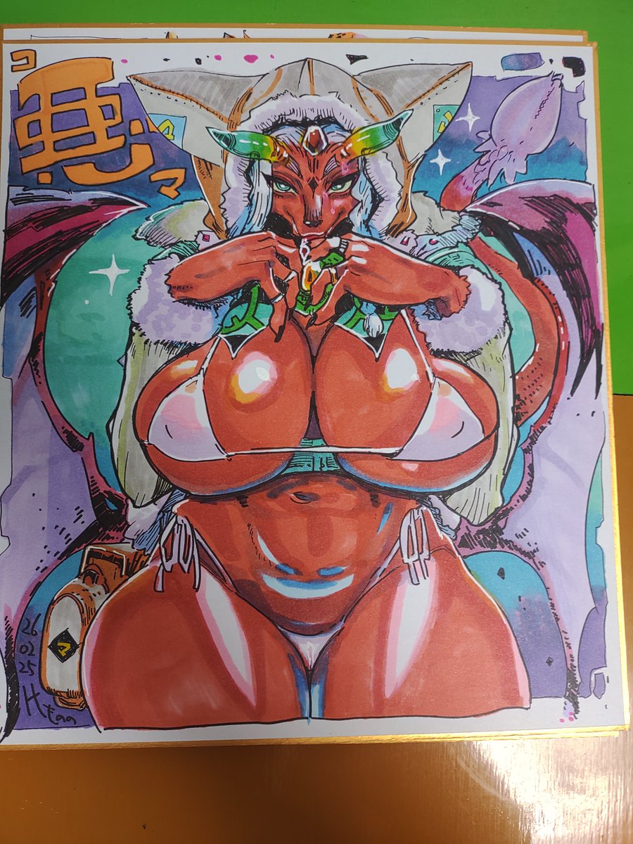 い つ も の 。
…白はコピックのやつより白いボールペンのほうが細くて良いな。 