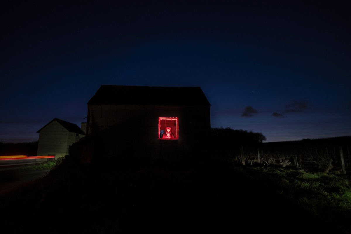 JeromeParessant's tweet photo. Gm
"La boite rouge"
1/1 collection
B.T.S & Art on @SuperRare
#ConceptualPhotography
#MoodyTones #RedAesthetic
#VisualStorytelling #PhotoProject https://t.co/4esYia0HJi