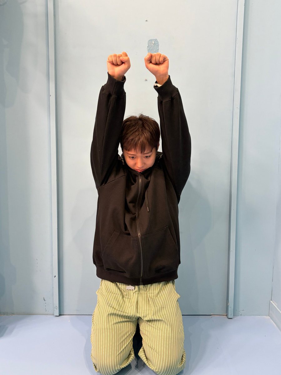 btw ... bahagia banget gak sih akhirnya jihoon bisa ikutan main dan seru-seruan (meski kalah 😭) berisik, ramean, dll. jadi hidupnya gak kerja mulu (meski back to base juga kerja) tapi PAHAM KAN YANG GW BILANG. 🥹🫰