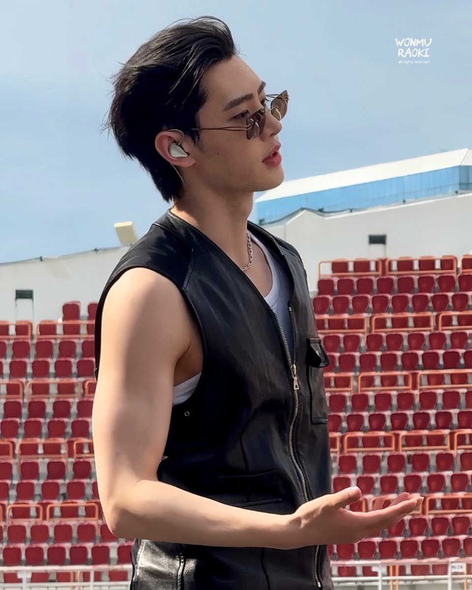 J Steve (fan account) tweet media