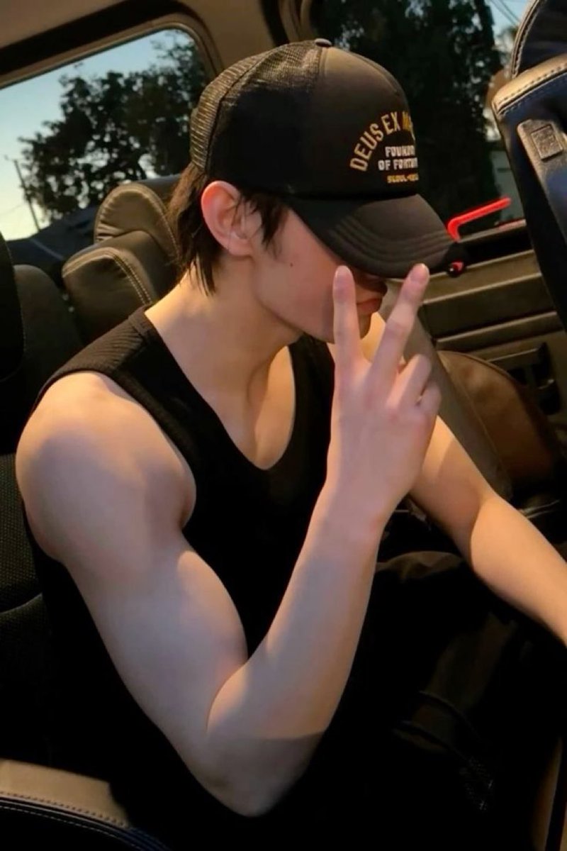 J Steve (fan account) tweet media