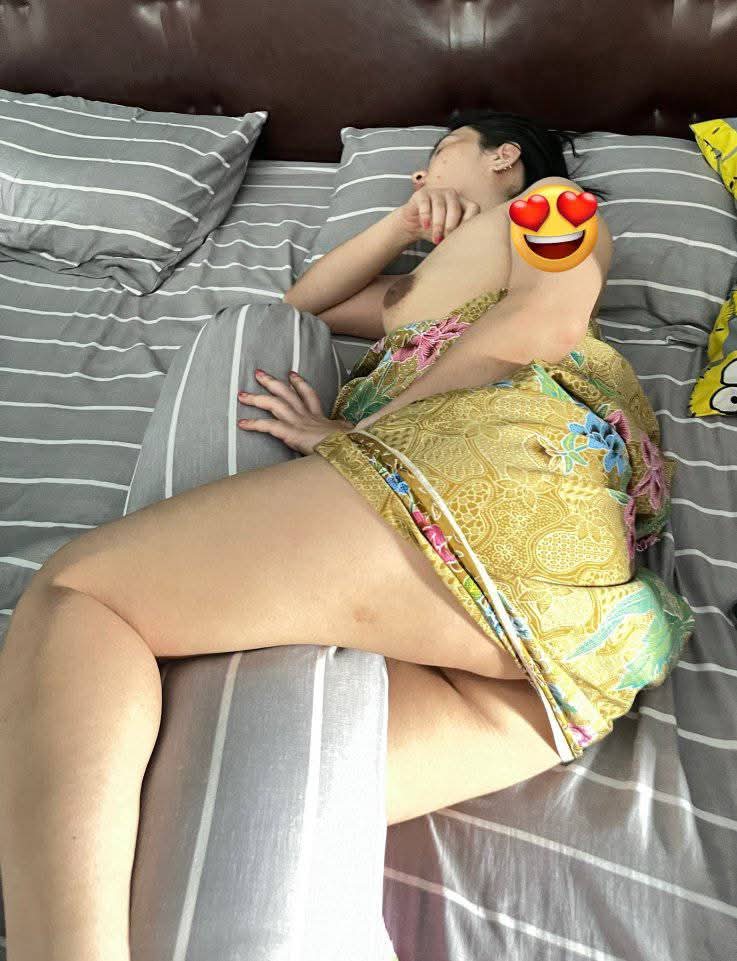 รุ้งปลายน้ำ tweet media